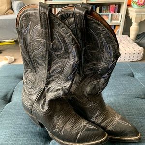 Black cowboy boots